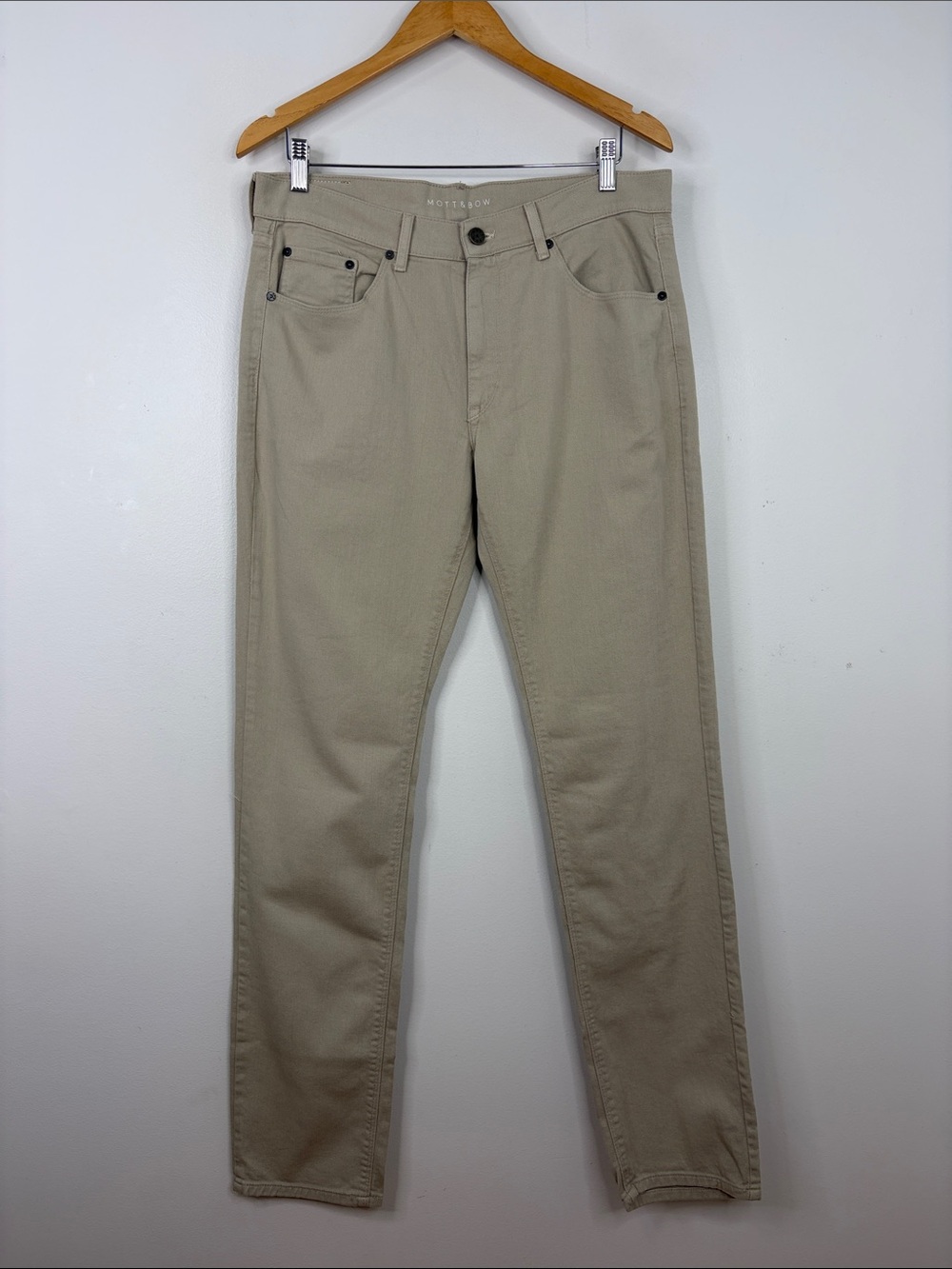 Mott and Bow Jeans Mens 34 x 34 Light Khaki Beige Mercer Slim Stretch Denim